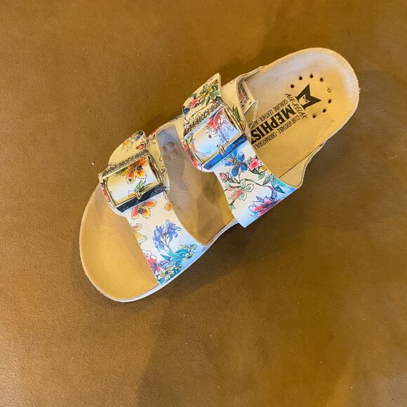 Mephisto - Hester Liberty - Multiple Sizes (NEW W/ BOX) - Picture 2 of 3